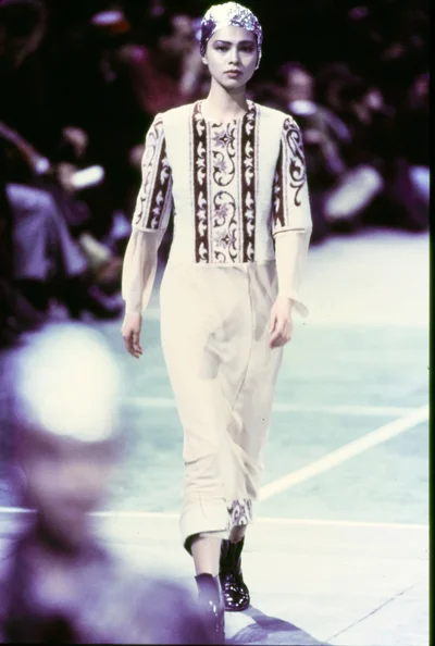 Look 32